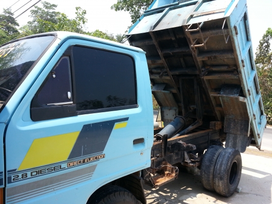 ขาย ISUZU NKR88 รถห้างแท้