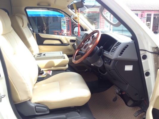 ขายรถตู้ D4D