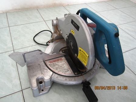 เครื่องตัดไม้แบบปรับองศาได้10นิ้ว ZUSHITA GW-1040 สภาพใหม่ ราคาถูก เครื่องตัดไม้แบบปรับองศาได้10นิ้ว ZUSHITA GW-1040 สภาพใหม่ ราคาถูก