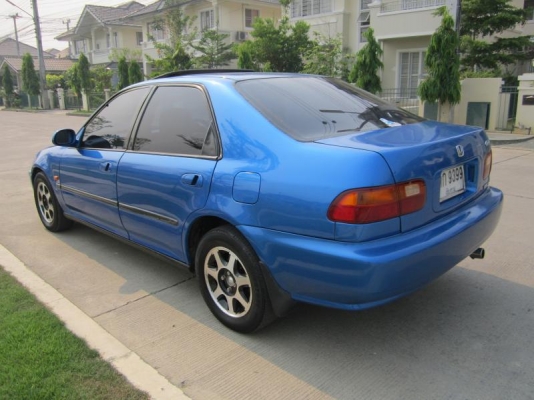 Honda Civic EH9 4DR SUNLOOP V-TEC ตัวนอกแท้ๆ Honda Civic EH9 4DR SUNLOOP V-TEC ตัวนอกแท้ๆ