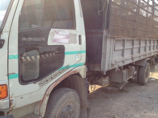 ขาย 6 ล้อดั้ม HINO FC 144 รถห้างแท้ เฟืองท้าย+คานหน้าF (WO6E 150แรง) คัซซีสวยตลอดเส้น ไม่ผุ ไม่ดาม FC144A ยาง 6 เส้น ยาง 8.25. ขาย 6 ล้อดั้ม HINO FC 144 รถห้างแท้ เฟืองท้าย+คานหน้าF (WO6E 150แรง) คัซซีสวยตลอดเส้น ไม่ผุ ไม่ดาม FC144A ยาง 6 เส้น ยาง 8.25.