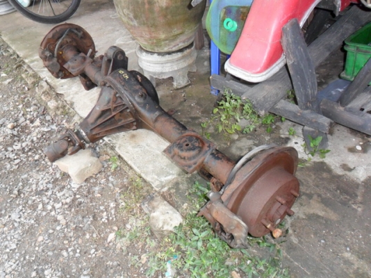 ขายเพลาท้าย Crown