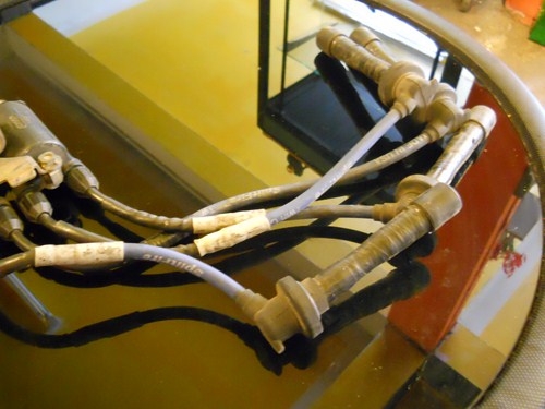 ขายปลักหัวเทียนแต่งพร้อมสายใส่cb400ปี93-98-vtec