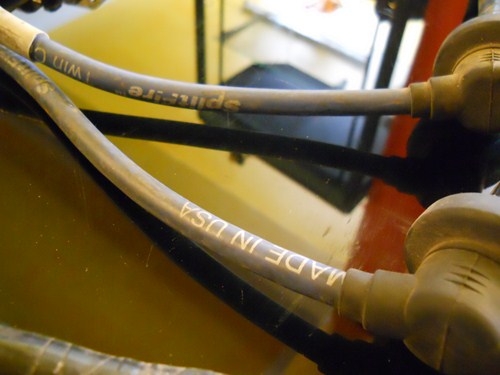 ขายปลักหัวเทียนแต่งพร้อมสายใส่cb400ปี93-98-vtec