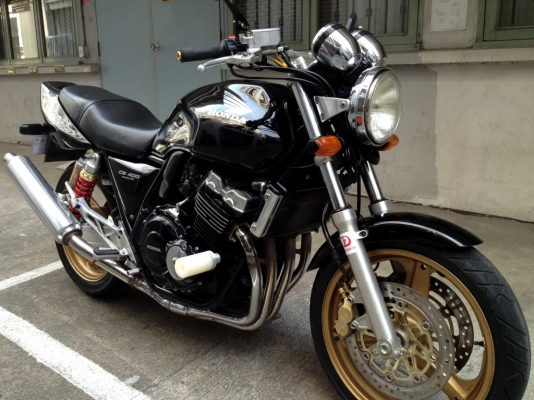 ขาย CB400 SF ปี98 เวอชั่นS สวยๆ อินวอยแท้ ราคา 82000 บาท ต่อรองได้