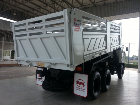 ขายฟูโซ่240ดั้ม3มิตรไม่ต้องจอง