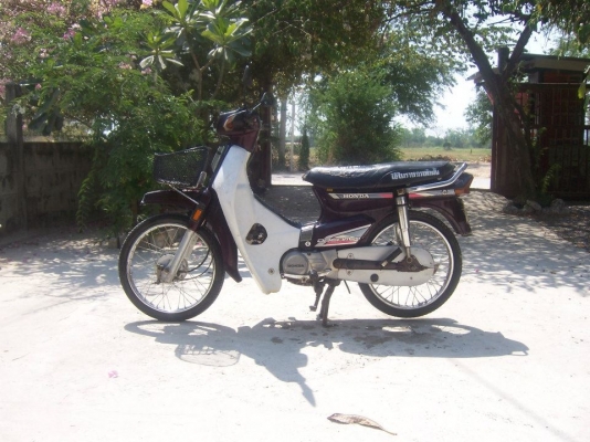 ดรีมคุรุสภาสีน้ำตาล สภาพเดิมๆ สวยๆ ทะเบียนครบ เอกสารพร้อมโอนครบ