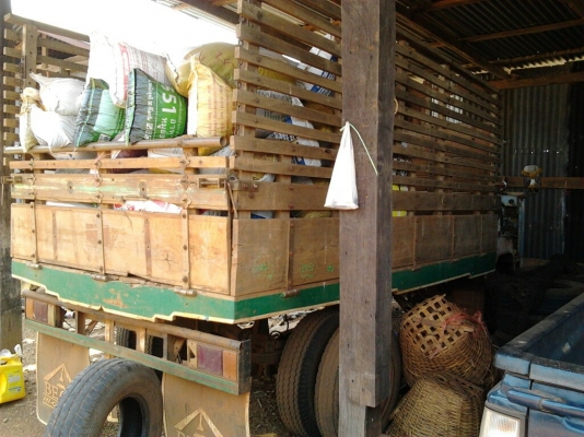 ขายแต๋น6ล้อ ใหญ่ๆ ราคาไม่แพง เครื่องKUBOTA ET110 ติดง่าย แห้งดี ช่วงล่างใหญ่ คัสซีหน้า4สวย วางหมอนไม้เสริมแข็งแรง เฟืองท้าย NKR110 ยางดี6เส้น แถมคานหน้า6ล้อให้ซื้อมายังไม่ได้ใส่ กระบะคอกไม้สูง พื้นไม้ ยาว 3.5ม. สวยแข็งแรง ไม่มีโยก ไม่ผุไม่หัก สโลว์พร้อมคร