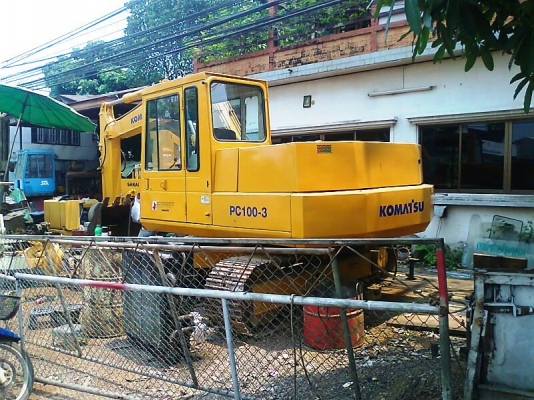 ขายด่วน..รถขุด KOMATSU PC100-3 รถสวยกริ๊ปทั้งคัน แรงขุดดี ไม่มีร้อน พร้อมใช้งาน.