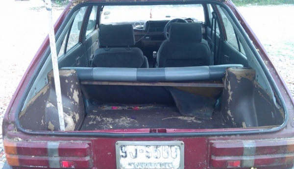 ขายด่วนๆตามสภาพmazda 323 เคื่องติดเครื่องดีรถไม่ผุ ต้องซ่อมช่วงล่างอย่างเดียวครับ