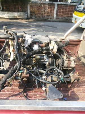 เครื่องปั่นแอร์ ISUZU 3สูบ (รถบัสแล็ก) สภาาพดี แน่นๆ เครื่องปั่นแอร์ ISUZU 3สูบ (รถบัสแล็ก) สภาาพดี แน่นๆ