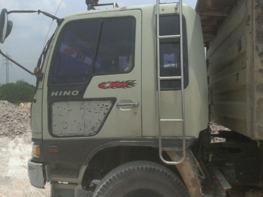 รถฮีโน่ 10 ล้อดั๊ม FM3M 240 แรงม้า ปี 38 สนใจติดต่อ 081 - 6079515