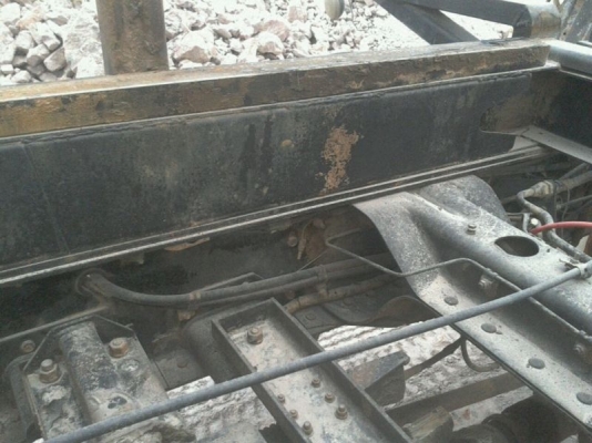 รถฮีโน่ 10 ล้อดั๊ม FM3M 240 แรงม้า ปี 38 สนใจติดต่อ 081 - 6079515