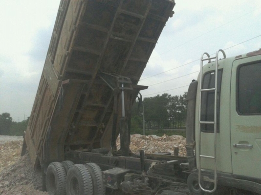 รถฮีโน่ 10 ล้อดั๊ม FM3M 240 แรงม้า ปี 38 สนใจติดต่อ 081 - 6079515