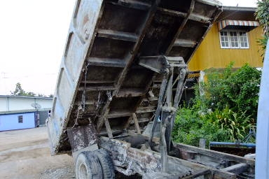 ขาย NPR120 รถห้างแท้  เครื่องดี 80 \%ดั้มใช้งานได้ มีเลขคัชซี ให้เห็นตรงกับในเล่ม 3 ตัวครับ