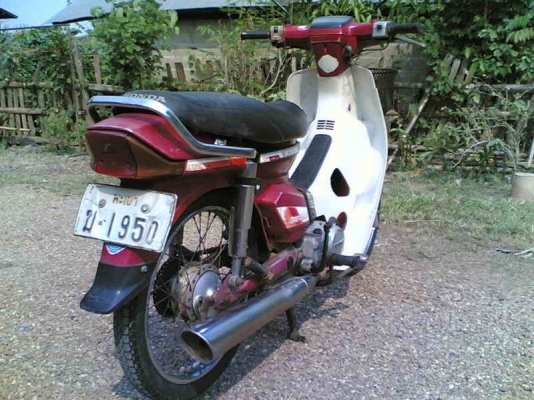 ขายดรีมคุรุ เล่มทะเบียนพร้อมโอนเครื่องสมบูรณ์รถพร้อมใช้งานอะไหร่เดิมครบขาดบังโซ่อย่างเดียว