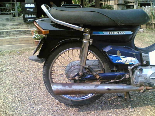 ายดรีมคุรุ เล่มทะเบียนพร้อมโอนเครื่องสมบูรณ์รถพร้อมใช้งานอะไหร่เดิมติดรถครบ