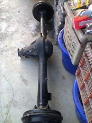 เพลาท้ายพร้อมเฟืองท้ายISUZU-TFR เดิมๆพร้อมใช้งาน