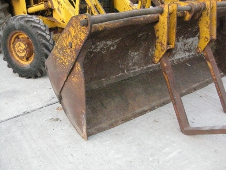 ขาย-รถหน้าตักหลังขุด ขับเคลื่อน 4 ล้อ JCB: 3CX มือขุดแบบคอสไลด์ มือสองนำเข้าจากญี่ปุ่น สภาพพร้อมใช้งาน ขาย-รถหน้าตักหลังขุด ขับเคลื่อน 4 ล้อ JCB: 3CX มือขุดแบบคอสไลด์ มือสองนำเข้าจากญี่ปุ่น สภาพพร้อมใช้งาน