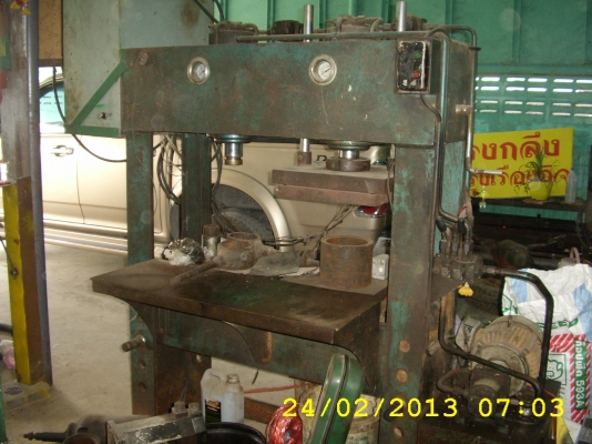 เครื่องอัดไฮดรอลิก ลดราคา 10,000 บาท