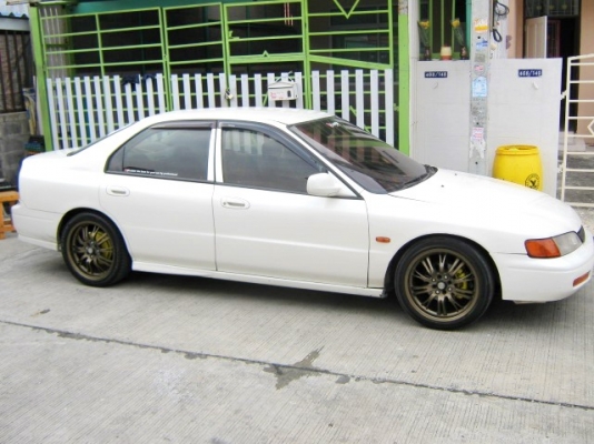 ขายด่วน accordไฟท้ายก้อนเดียว