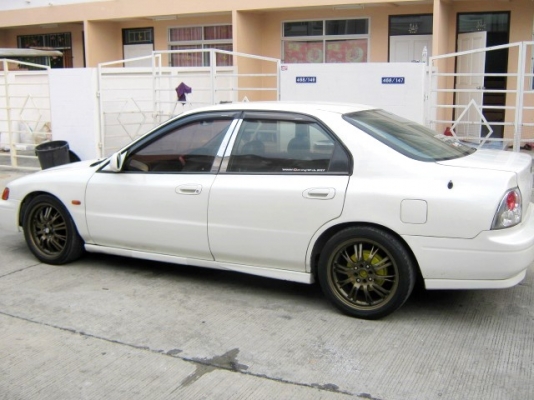 ขายด่วน accordไฟท้ายก้อนเดียว