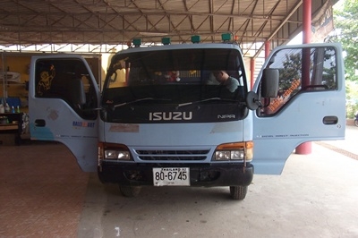 ฝากขายรถ 6 ล้อดัมพ์ IZUSU NPR 120 แรง ขอขอบคุณทีมงาน Truck2Hand ครับ ฝากขายรถ 6 ล้อดัมพ์ IZUSU NPR 120 แรง ขอขอบคุณทีมงาน Truck2Hand ครับ