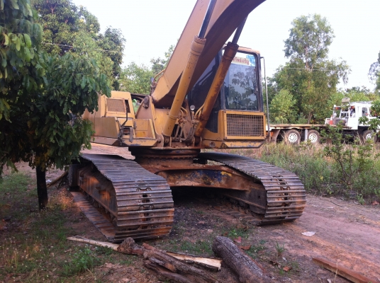 ขายด่วนแบคโฮKOMATSU PC200 รุ่น5 เก่านอก