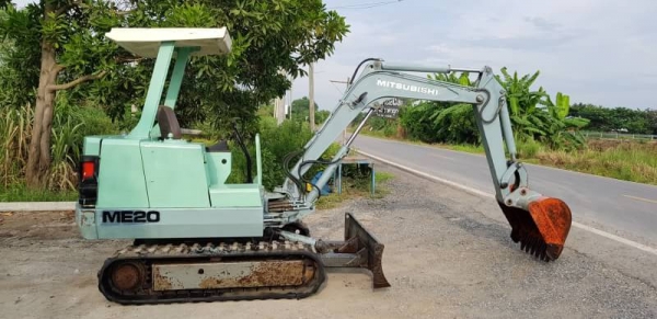 ขายด่วนรถแบคโฮมิสูบิชีMS20รุ่นยอดนิยมเต่ากระต่ายสวยๆเครื่องK3E84เครื่องดีปั่มแรงรถนอกเพิ่งนำเข้ามาใหม่ยังไม่เคยใช้งานในเมืองไทยเลย