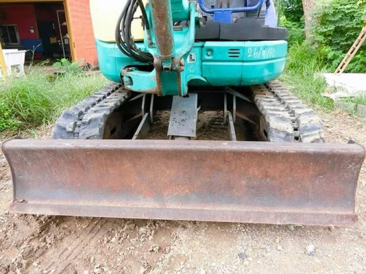 ขายรถขุด ยี่ห้อ: KOMATSU แบบ: PC30MR-1 ราคา 400,000 บาท (ต่อรองได้) เครื่อง3สูบ คอนโทนสั้น ปั้มนิ้ว สภาพเดิมๆจากญี่ปุ่น การใช้งานชม5011 ชม. แทรกยาง ช่วงล่างแน่น รถเก่านอกแท้ญี่ปุ่น  มีเอกสารใบอินวอย ไม่เคยใช้งานในไทย100\% รถพร้อมใช้งาน   สนใจติดต่อ  โทร :