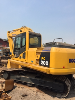ขาย Komatsu pc200-8 เครื่องปั๊มดี เอวแนนเก็บสีใหม่