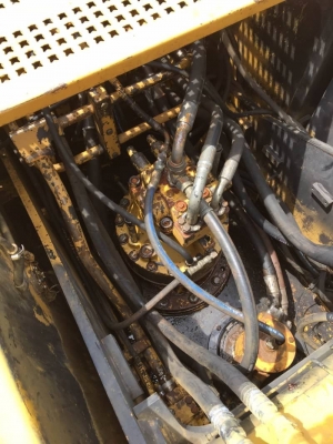 CAT320V-2 รถสวย ปั้มดี เอวดี ไฟฟ้าครบ โช่เตม เครื่องดี เฟรมสวยๆ