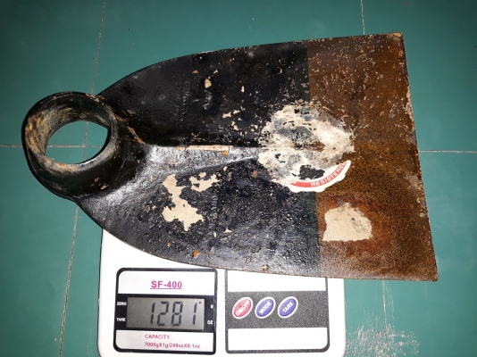 ขายจอบหูกลมตราวัว MADE IN ENGLAND.