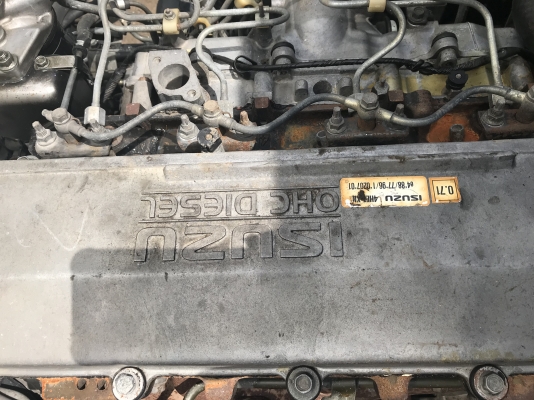ขายรถ6ล้อISUZU NQR140แรงโทโบ หัวน้ำเงินไฟทับทิมแท้ ยูโร2จดปี47 ตู้แห้งประตู10บานยาว5.60เมตร