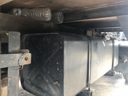 ขายรถ6ล้อISUZU NQR140แรงโทโบ หัวน้ำเงินไฟทับทิมแท้ ยูโร2จดปี47 ตู้แห้งประตู10บานยาว5.60เมตร