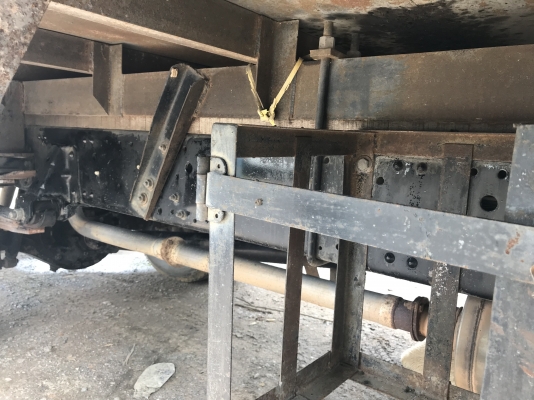 ขายรถ6ล้อISUZU NQR140แรงโทโบ หัวน้ำเงินไฟทับทิมแท้ ยูโร2จดปี47 ตู้แห้งประตู10บานยาว5.60เมตร