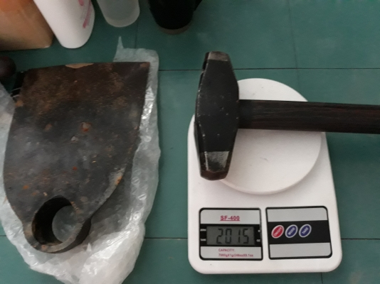 ขายค้อนทุบขนาด 3 1/3ปอน  MADE IN USA.ใหม่เก่าก็บ