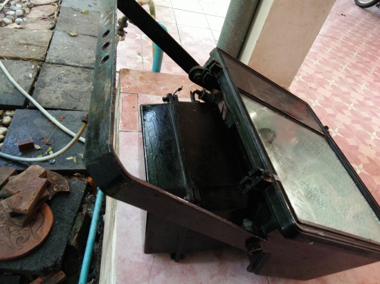 ขาย ตัวบอดี้ โคมไฟ สปอร์ตไลท์ ตัวละ 400 บาท ขาย ตัวบอดี้ โคมไฟ สปอร์ตไลท์ ตัวละ 400 บาท