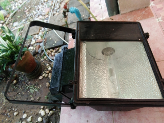 ขาย ตัวบอดี้ โคมไฟ สปอร์ตไลท์ ตัวละ 400 บาท ขาย ตัวบอดี้ โคมไฟ สปอร์ตไลท์ ตัวละ 400 บาท