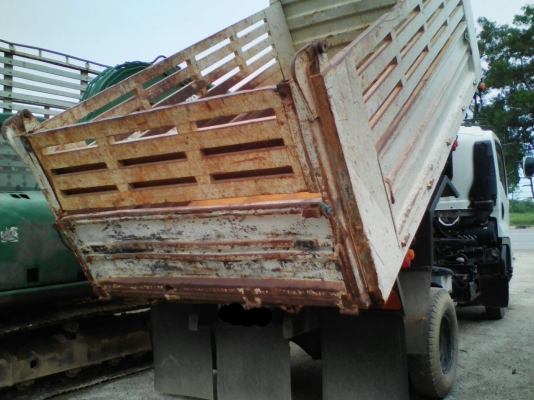 ขาย6ล้อดั้มอีซุซุFRR210แรงปี55รถสวย