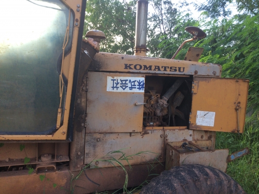 ขายรถเกรด KOMATSU ราคาถูก