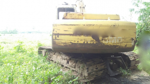 รถแบคโฮ SUMITOMO 200 - 2. , ( ขายตาม สภาพ. ) สนใจติดต่อ 081 - 6079515