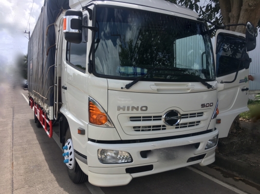 รถฮีโน่ 6 ล้อ ( รั้ว ) ไม่ดั้ม FC9J 175 แรงม้า. ปี 58. , ( รถทำงาน 17x,xxx กม. ) สนใจติดต่อ 081 - 60