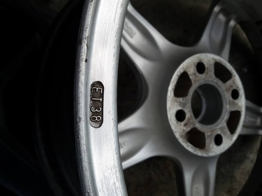 ล้อOZ.เยรมันนี>16&times;7.5-4x100 ไม่ซ่อมลอยตามการใช้งาน ราคาชั่งโล.ชุด2500บ.โทร.0879050181.ส่งได้ทั่วไทย