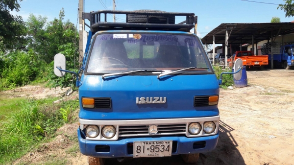 ISUZU. TL. 88 เครื่องดี ครัชชีสวย เอกสารพร้อม รถพร้อมใช้งาน ISUZU. TL. 88 เครื่องดี ครัชชีสวย เอกสารพร้อม รถพร้อมใช้งาน