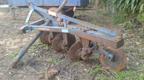 ขายผานสามโครงสี่ไคเฮงหลีสภาพสวย ขายผานสามโครงสี่ไคเฮงหลีสภาพสวย