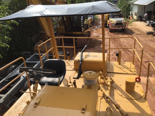 ขาย รถบด ล้อยาง 11 ล้อ หน้า 5 หลัง 6 ยี่ห้อ Mitsubishi รถพร้อมใช้งานเลยครับ สนใจติดต่อ 081-9652321