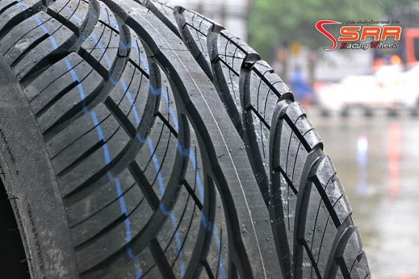 GT RADIAL CHAMPIRO 528 255/55R18 เส้นละ 2,750 บาท GT RADIAL CHAMPIRO 528 255/55R18 เส้นละ 2,750 บาท