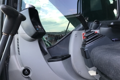 ขาย!! >>> Kobelco Sk200mark8SuperX 7,600 ชั่วโมง สวยเต็ม <<<  เบอร์ติดต่อ 098-7155789 086-4631102