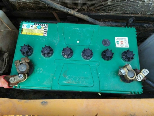 ขาย!! >>> Hyundai 210 รุ่น 7 6,000 ชั่วโมง 1,240,000 บาท เล่มทะเบียนพร้อม <<<